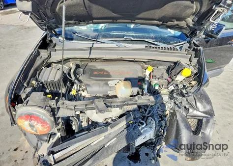 2015 Jeep Renegade Latitude z USA, uszkodzony, nr VIN ZACCJABT0FPB65340